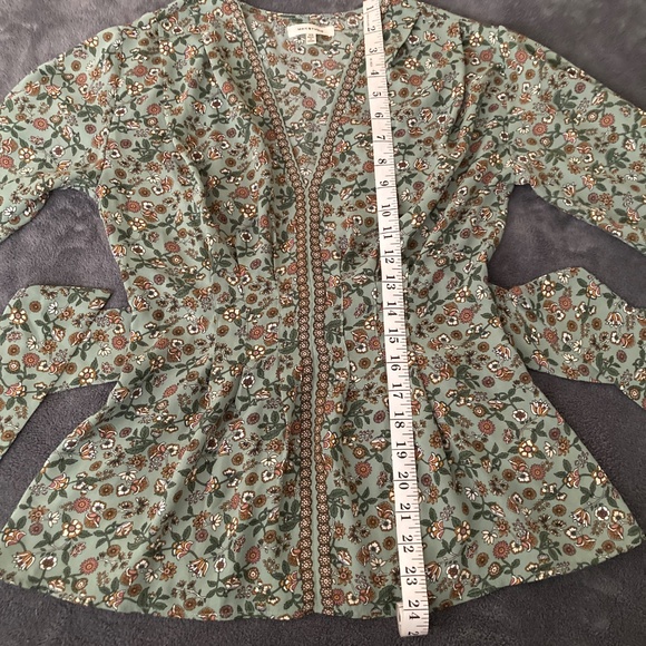 Peplum Floral Blouse with Sash - Picture 11 of 13